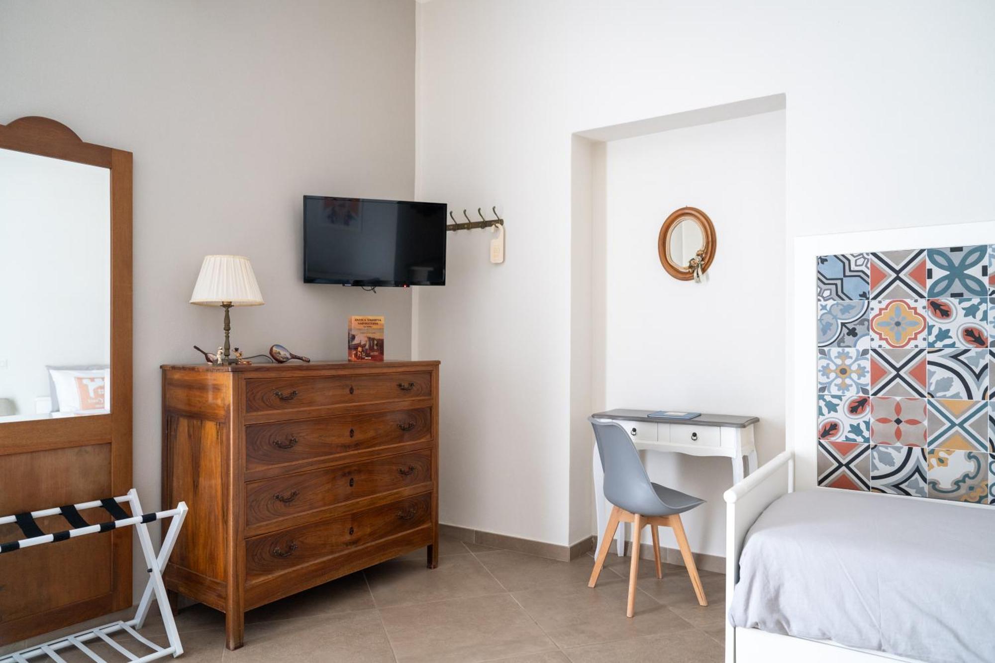 Tinellari Rooms 나폴리 외부 사진